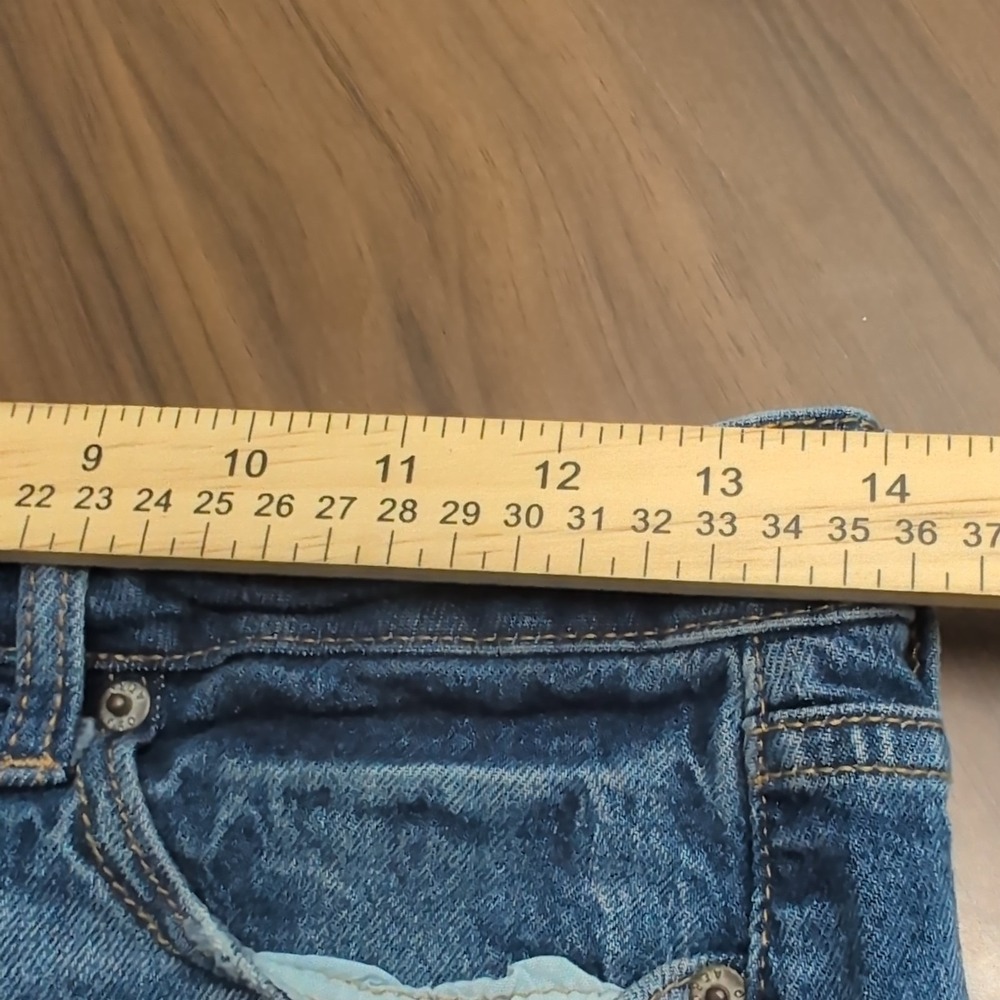 Aeropostale Vintage Low Rise Shorty Denim Shorts Womens Sz 4 Distressed Cut Off - Picture 6 of 7